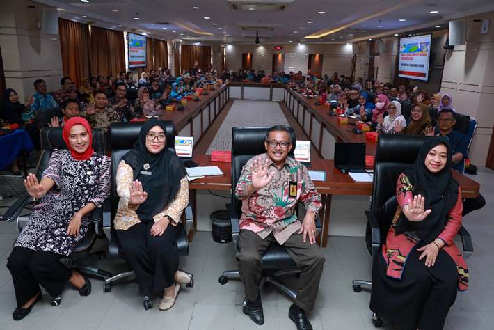 Pemko Batam Konsen Intervensi Pencegahan Stunting Jefridin Buka Rapat