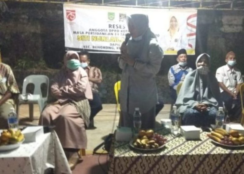Dengarkan Keluhan Warga, Anggota DPRD Kepri Suryani dan DPRD Batam Siti Nurailah Reses ke Sengkuang