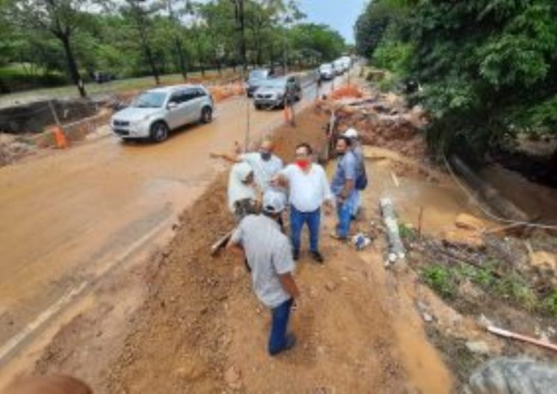 Komisi III DPRD Provinsi Kepri Tinjau Perbaikan Jalan Amblas di Jalan Sudirman